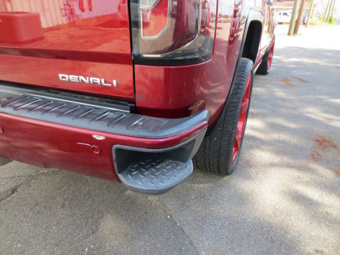 Used 2017 GMC Sierra 1500 Denali w/ Denali Ultimate Package image 7