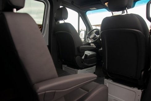 Used 2025 Mercedes-Benz Sprinter 2500 image 36