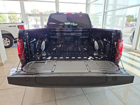 New 2025 Ford F150 XL w/ Equipment Group 103A High image 18