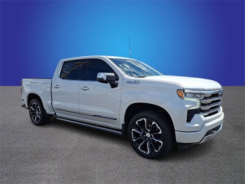 Used 2024 Chevrolet Silverado 1500 High Country w/ Technology Package image 3