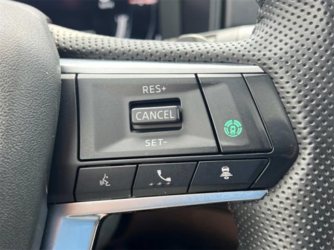 Used 2023 Mitsubishi Outlander SE image 26