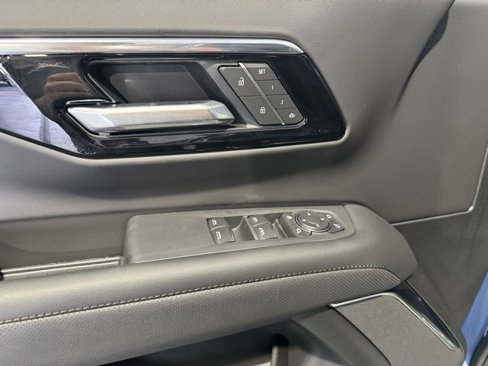 New 2026 Chevrolet Suburban High Country image 6
