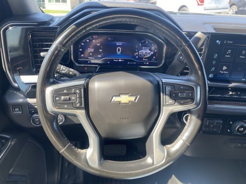 Used 2024 Chevrolet Silverado 2500 LT w/ Convenience Package image 30