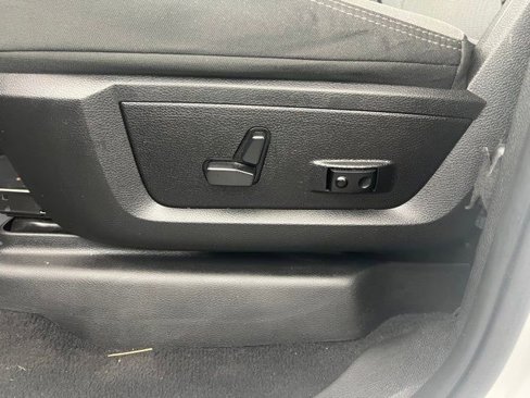 Used 2023 RAM 2500 Big Horn w/ Level 1 Equipment Group image 26