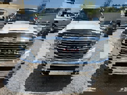 Used 2020 RAM 1500 Laramie w/ Off Road Group image 6
