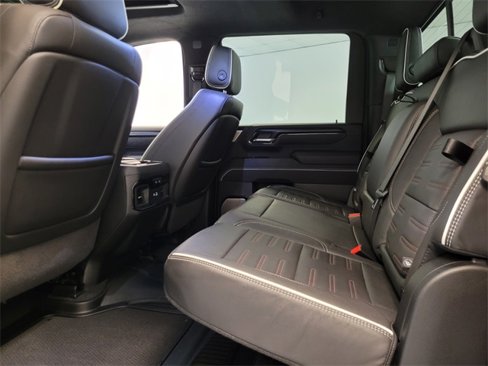 Used 2024 GMC Sierra 2500 AT4X image 4