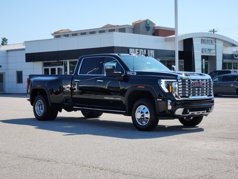 New 2025 GMC Sierra 3500 Denali w/ Denali Reserve Package image 45