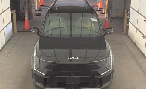 Used 2024 Kia EV9 GT-Line image 2