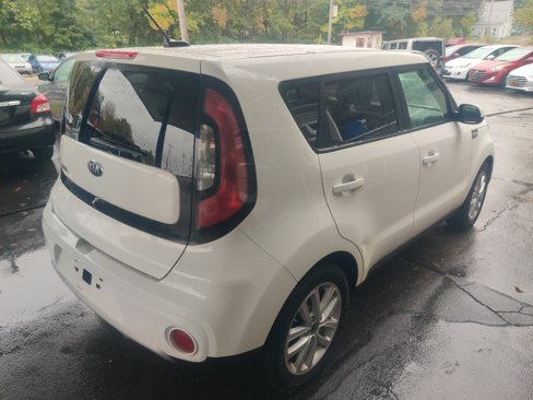 Used 2019 Kia Soul + image 6
