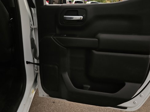 Used 2021 Chevrolet Silverado 1500 LT image 19
