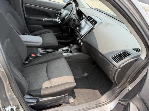 Used 2021 Mitsubishi Outlander Sport SE image 14