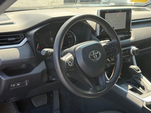 Used 2024 Toyota RAV4 XLE image 29