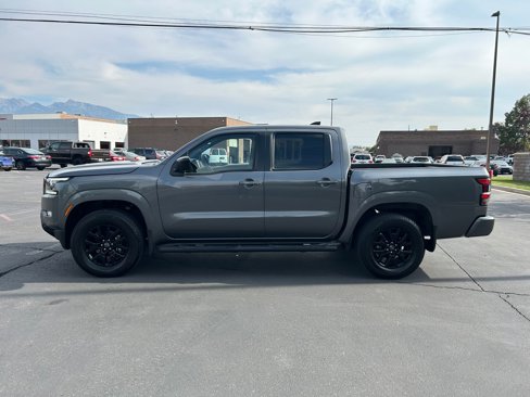 Used 2023 Nissan Frontier SV w/ Midnight Edition Package image 2