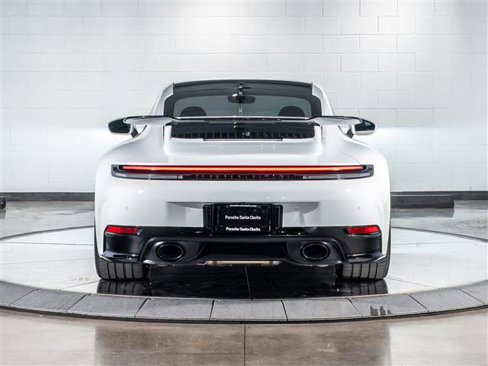 Certified 2025 Porsche 911 Carrera image 10