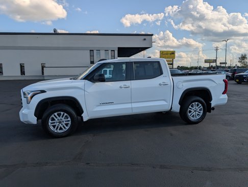 Used 2022 Toyota Tundra SR5 image 5