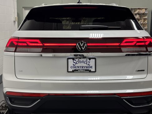 New 2026 Volkswagen Atlas Cross Sport SE image 53