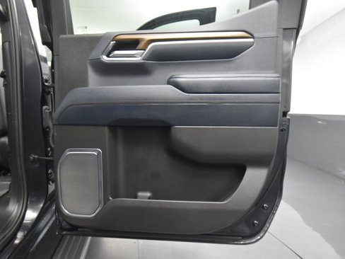 Used 2024 Chevrolet Silverado 1500 High Country image 47