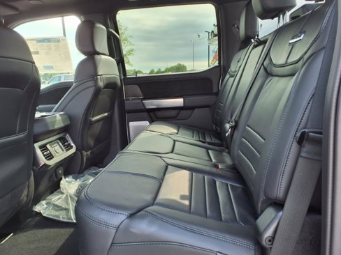 New 2025 Ford F250 Platinum image 13
