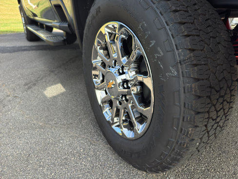 New 2026 Chevrolet Silverado 2500 LTZ w/ LTZ Convenience Package image 8