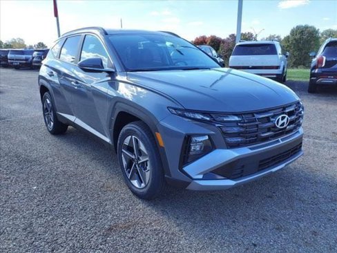 Certified 2025 Hyundai Tucson SEL image 2