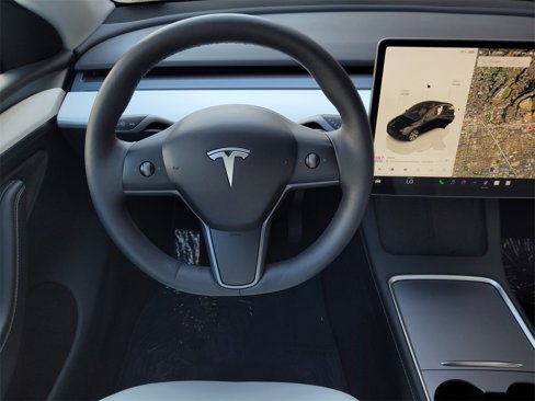 Used 2023 Tesla Model Y Long Range image 12