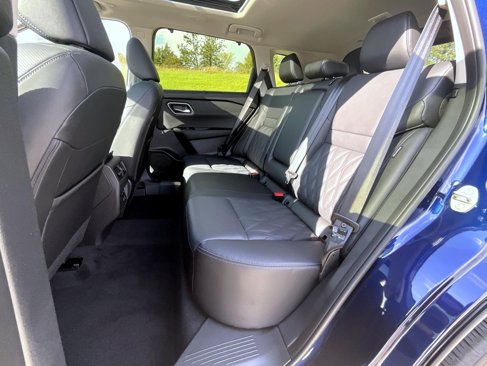 New 2026 Nissan Rogue Platinum image 12