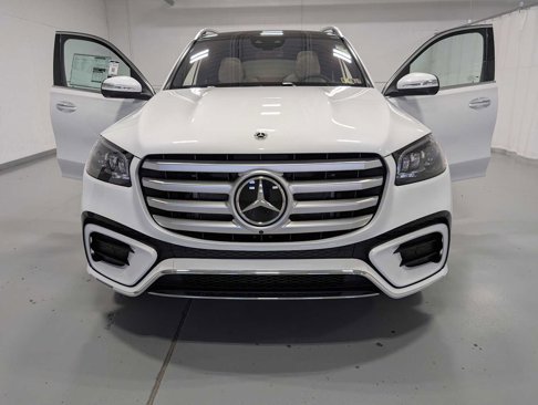 New 2026 Mercedes-Benz GLS 580 4MATIC image 13