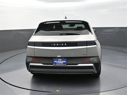 New 2025 Hyundai Ioniq 5 SE image 7