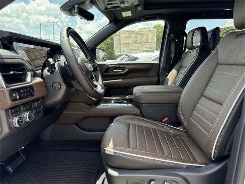 New 2025 GMC Yukon XL Denali Ultimate image 12