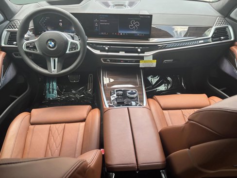 New 2026 BMW X7 M60i image 8