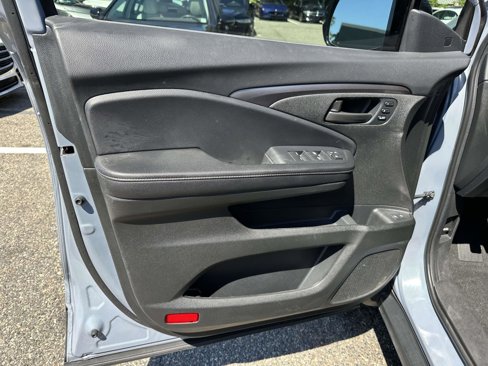 Used 2023 Honda Passport EX-L image 12