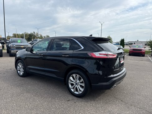 Used 2022 Ford Edge Titanium w/ Equipment Group 301A image 3