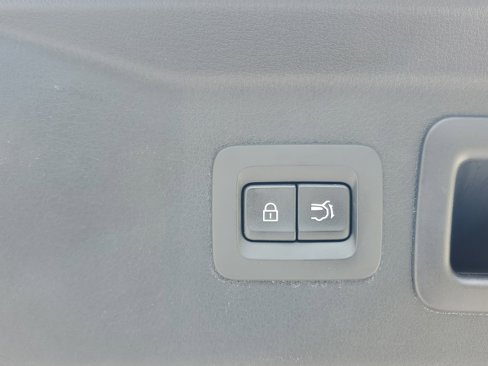 Used 2024 MAZDA CX-90 3.3 Turbo w/ Preferred Plus image 11
