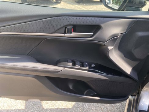 Used 2025 Toyota Camry XSE image 17
