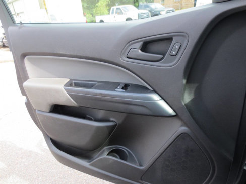 Used 2017 Chevrolet Colorado W/T image 10