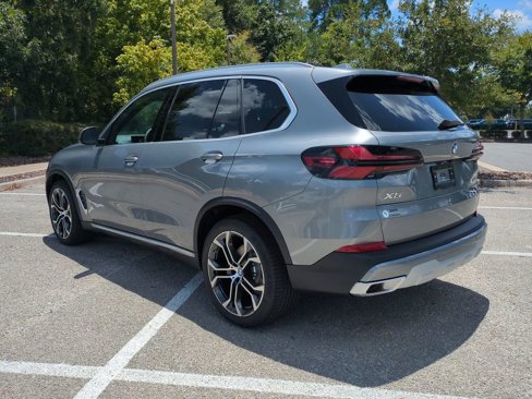New 2026 BMW X5 xDrive40i w/ Premium Package image 7