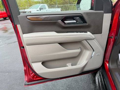 New 2025 GMC Yukon XL Elevation image 15