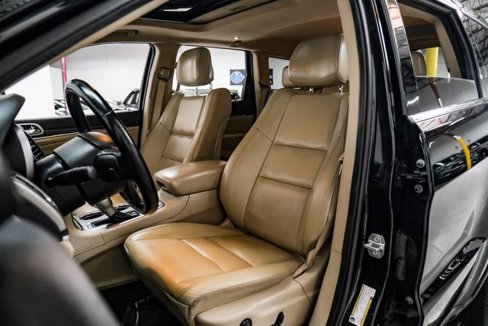 Used 2020 Jeep Grand Cherokee Limited image 3