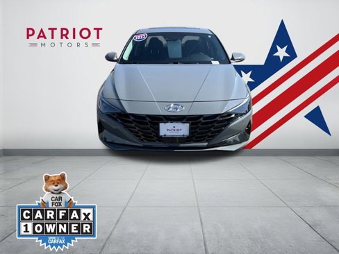 Used 2022 Hyundai Elantra Limited image 10