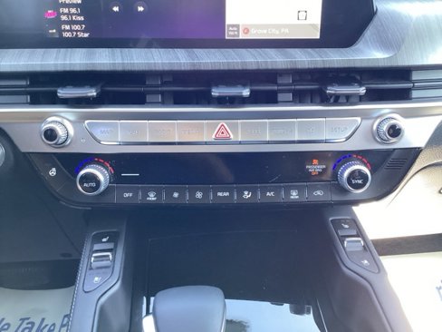 Used 2024 Kia Telluride EX image 38