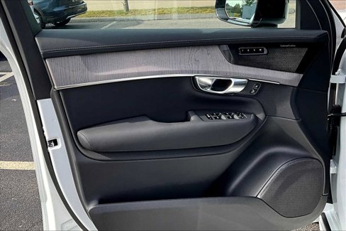 New 2026 Volvo XC90 B6 Ultra w/ Protection Package Premier image 11