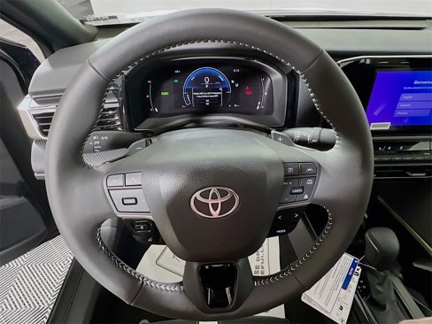 New 2026 Toyota Camry SE image 11