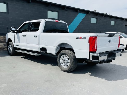 Used 2024 Ford F350 XLT image 6
