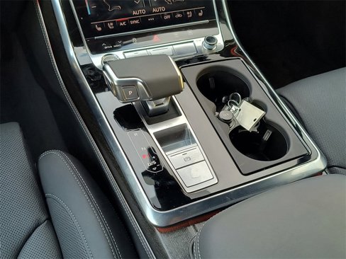 New 2025 Audi Q7 3.0T Prestige image 9