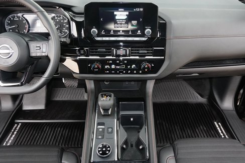 Used 2025 Nissan Pathfinder Rock Creek image 16
