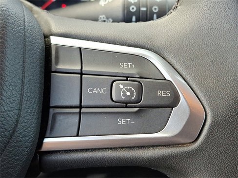Used 2022 Jeep Compass Altitude w/ Sun and Sound Group image 20
