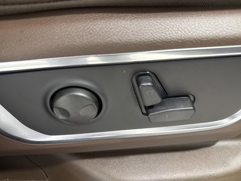 New 2026 RAM 1500 Laramie w/ Bed Utility Group image 13