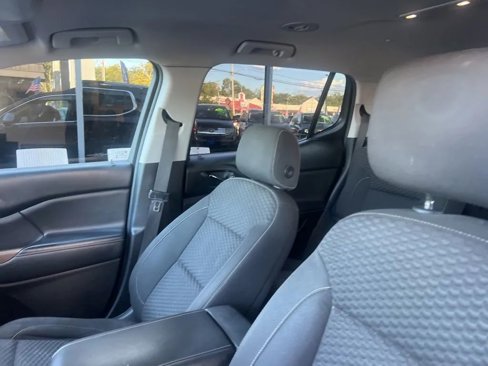 Used 2017 GMC Acadia SLE w/ LPO, Floor Liner Package image 37