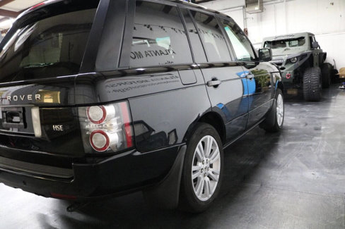 Used 2010 Land Rover Range Rover HSE LUX image 11