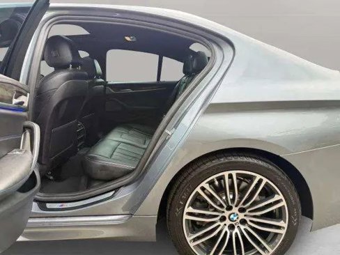 Used 2020 BMW 540i xDrive w/ M Sport Package image 23